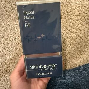 Instant Effect Gel Eye Cream - Blue